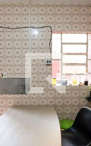 Casa à venda com 300m², 2 quartos e 2 vagasCozinha