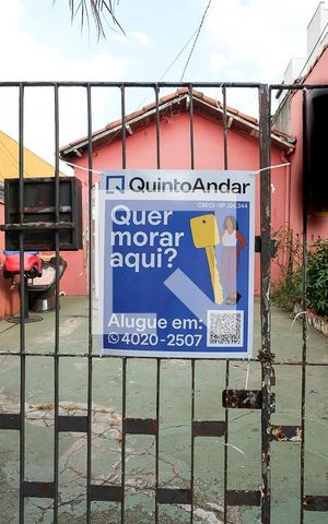 Casa à venda com 300m², 2 quartos e 2 vagasFachada 