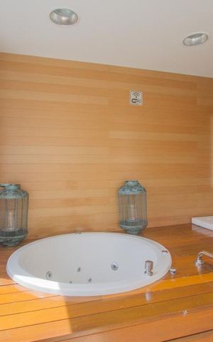 Studio à venda com 44m², 1 quarto e 1 vaga Studio à venda com 44m², 1 quarto e 1 vagaÁrea comum - SPA