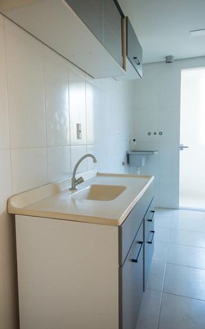 Apartamento à venda com 66m², 2 quartos e 1 vaga Apartamento à venda com 66m², 2 quartos e 1 vagaCozinha - Armários
