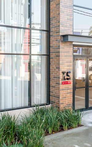 Studio para alugar com 26m², 1 quarto e sem vaga Studio para alugar com 26m², 1 quarto e sem vagaFachada