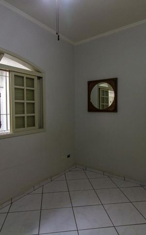 Casa para alugar com 190m², 4 quartos e 1 vagaQuarto 1