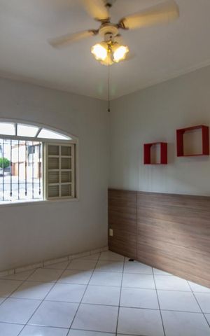 Casa para alugar com 190m², 4 quartos e 1 vagaQuarto 2