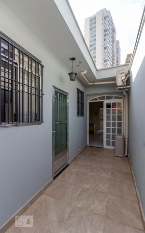 Casa para alugar com 190m², 4 quartos e 1 vagaCorredor externo