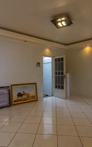 Casa para alugar com 190m², 4 quartos e 1 vagaSala