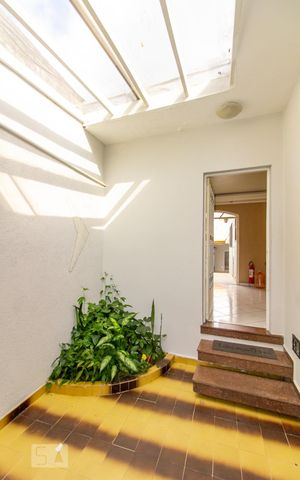 Casa para alugar com 190m², 4 quartos e 1 vagaGaragem