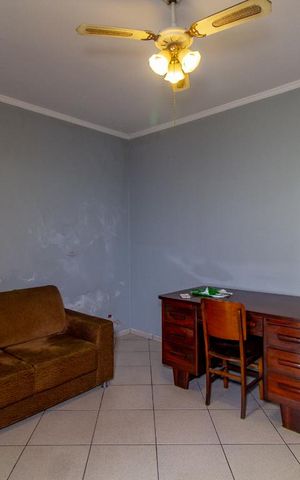 Casa para alugar com 190m², 4 quartos e 1 vagaEscritório