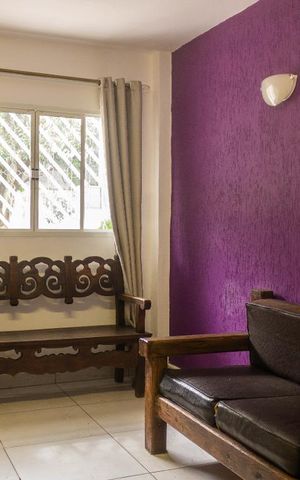Casa à venda com 105m², 3 quartos e sem vaga Casa à venda com 105m², 3 quartos e sem vagaSala