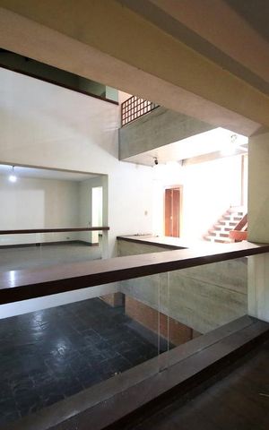 Casa à venda com 1300m², 5 quartos e 6 vagasJardim de Inverno