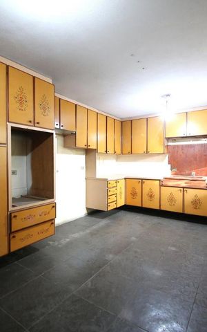 Casa à venda com 1300m², 5 quartos e 6 vagasCozinha 