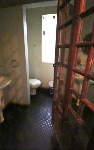 Casa à venda com 1300m², 5 quartos e 6 vagasBanheiro