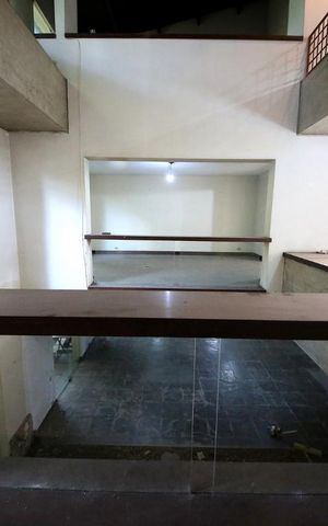 Casa à venda com 1300m², 5 quartos e 6 vagasJardim de Inverno 