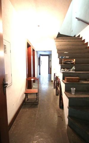Casa à venda com 1300m², 5 quartos e 6 vagasAcesso