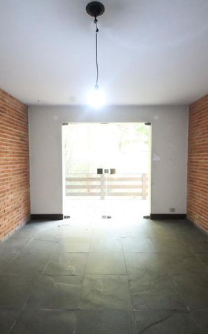 Casa à venda com 1300m², 5 quartos e 6 vagasSala 