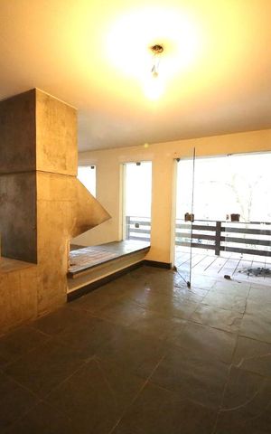 Casa à venda com 1300m², 5 quartos e 6 vagasSala 