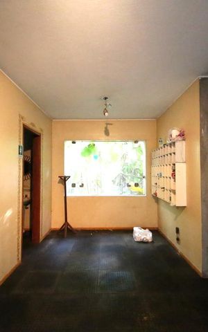 Casa à venda com 1300m², 5 quartos e 6 vagasSala 