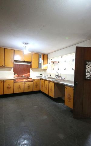 Casa à venda com 1300m², 5 quartos e 6 vagasCozinha