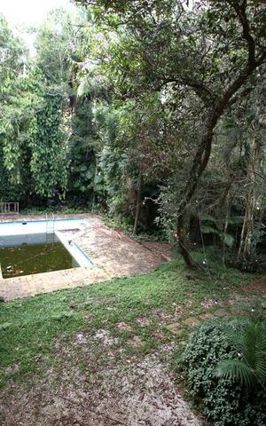 Casa à venda com 1300m², 5 quartos e 6 vagasTerraço - Jardim