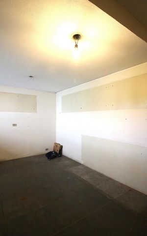 Casa à venda com 1300m², 5 quartos e 6 vagasÁrea de Serviço