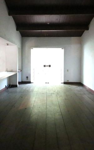 Casa à venda com 1300m², 5 quartos e 6 vagasSala 