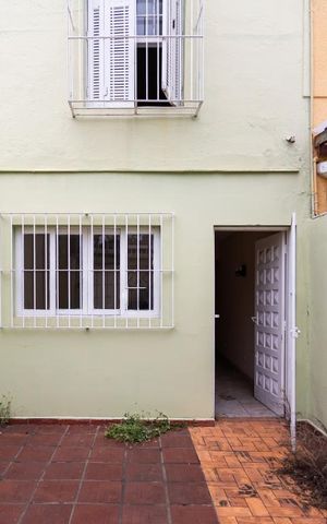 Casa à venda com 100m², 2 quartos e 1 vaga Casa à venda com 100m², 2 quartos e 1 vagaGaragem