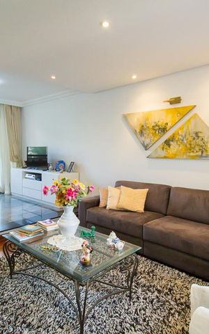 Apartamento à venda com 141m², 3 quartos e 4 vagasSala