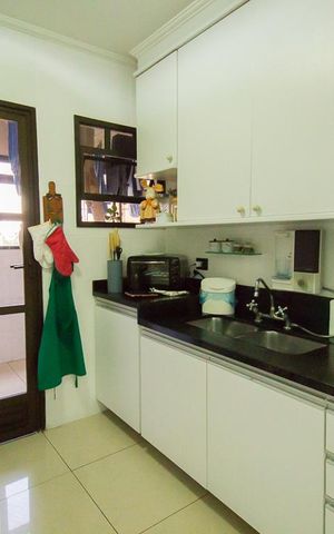 Apartamento à venda com 141m², 3 quartos e 4 vagasCozinha