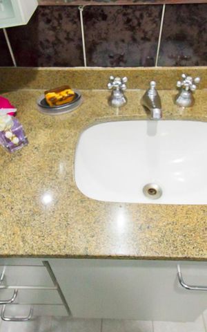 Apartamento à venda com 141m², 3 quartos e 4 vagasBanheiro