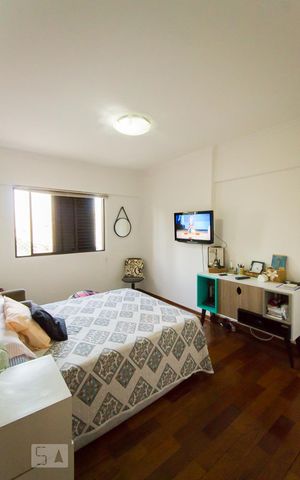 Apartamento à venda com 141m², 3 quartos e 4 vagasQuarto 2