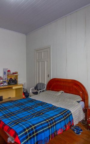 Casa à venda com 147m², 2 quartos e 7 vagas Casa à venda com 147m², 2 quartos e 7 vagasQuarto 2