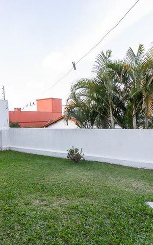 Casa à venda com 350m², 7 quartos e 3 vagas Casa à venda com 350m², 7 quartos e 3 vagasÁrea Externa