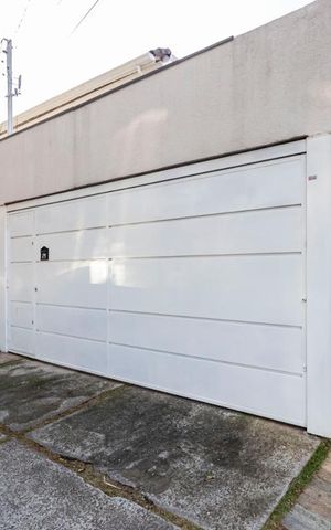 Casa à venda com 200m², 3 quartos e 4 vagasFachada