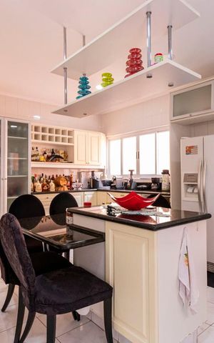 Casa à venda com 200m², 3 quartos e 4 vagas1o. Andar - Cozinha
