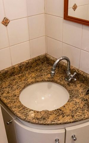 Casa à venda com 200m², 3 quartos e 4 vagasBanheiro de serviço