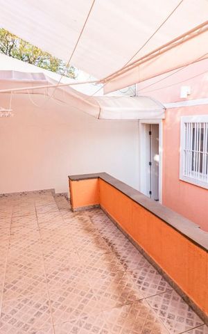 Casa à venda com 200m², 3 quartos e 4 vagasÁrea Externa