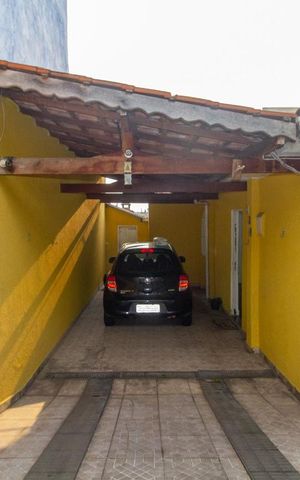 Casa à venda com 200m², 3 quartos e 2 vagasGaragem