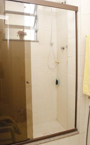 Apartamento para alugar com 60m², 2 quartos e sem vagaBanheiro