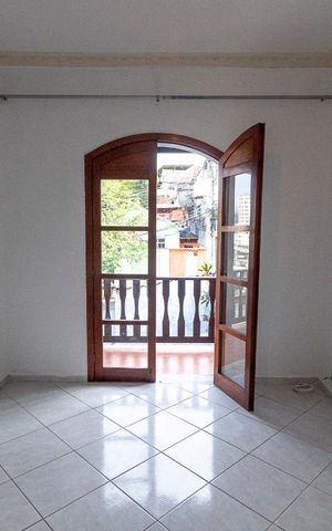 Casa para alugar com 100m², 3 quartos e sem vaga Casa para alugar com 100m², 3 quartos e sem vagaSala