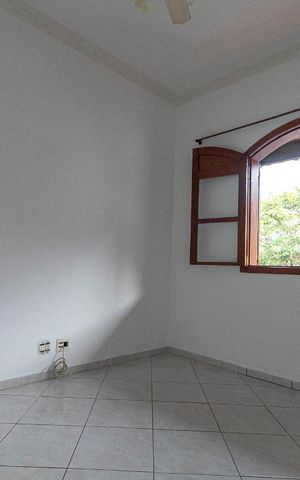 Casa para alugar com 100m², 3 quartos e sem vaga Casa para alugar com 100m², 3 quartos e sem vagaQuarto 1