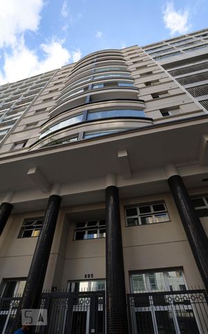 Apartamento à venda com 43m², 1 quarto e sem vagaFachada