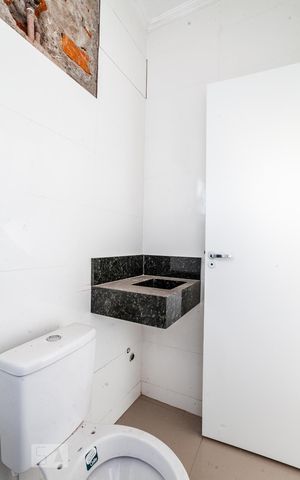 Apartamento à venda com 107m², 2 quartos e 1 vaga Apartamento à venda com 107m², 2 quartos e 1 vagaBanheiro da Suíte