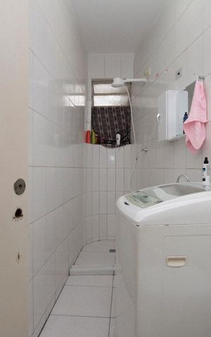 Apartamento à venda com 49m², 1 quarto e sem vagaBanheiro