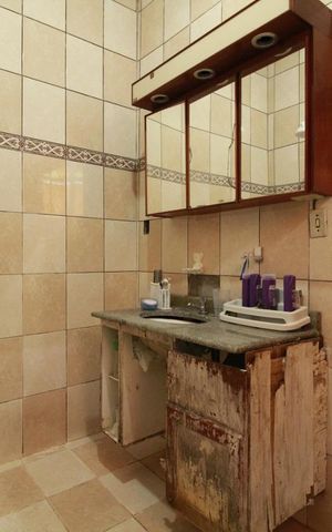 Casa à venda com 250m², 2 quartos e 3 vagasBanheiro