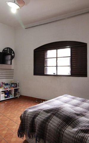Casa à venda com 250m², 2 quartos e 3 vagasQuarto