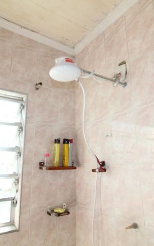 Casa à venda com 316m², 3 quartos e 3 vagasBanheiro 1 social
