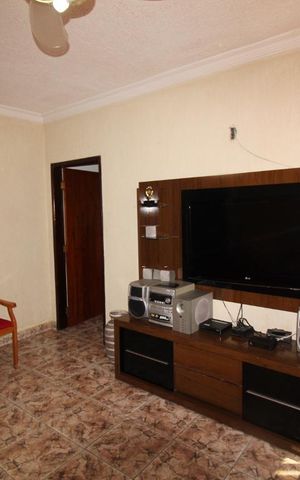 Casa à venda com 316m², 3 quartos e 3 vagasSala