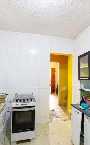 Casa à venda com 141m², 4 quartos e sem vaga Casa à venda com 141m², 4 quartos e sem vagaCozinha