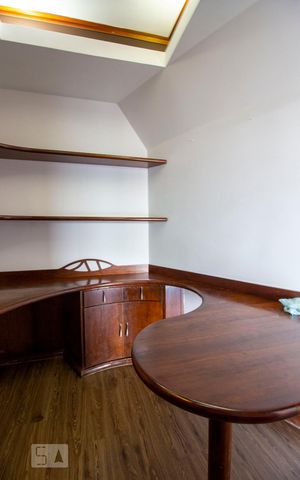 Apartamento à venda com 280m², 3 quartos e 3 vagasEscritório