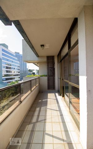 Apartamento à venda com 280m², 3 quartos e 3 vagasSacada