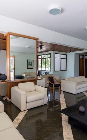 Apartamento à venda com 280m², 3 quartos e 3 vagasÁrea comum - Salão de festas